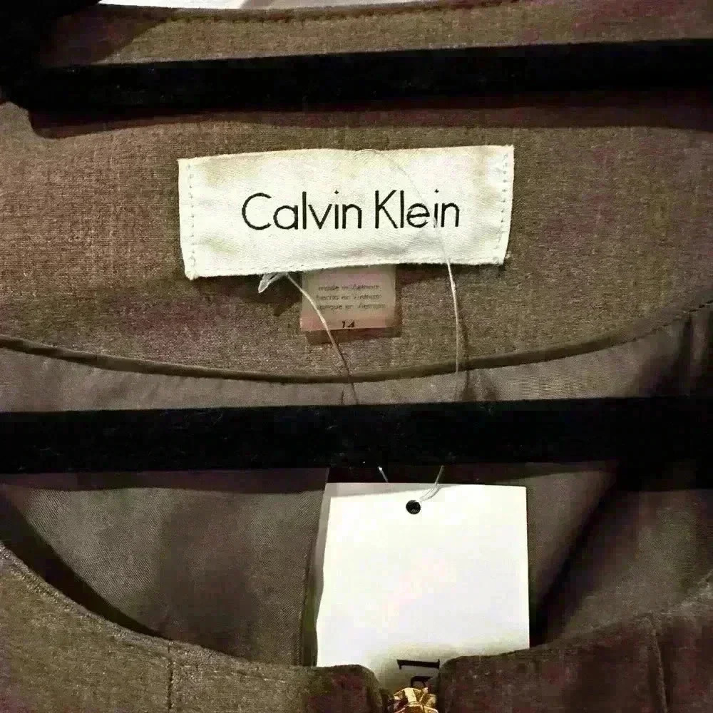 Calvin Klein long sleeve brown blazer - Picture 3 of 4